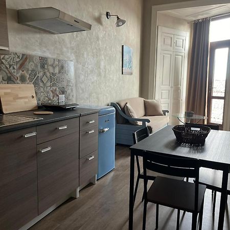 Chrilu House Hotel CTA Eksteriør billede
